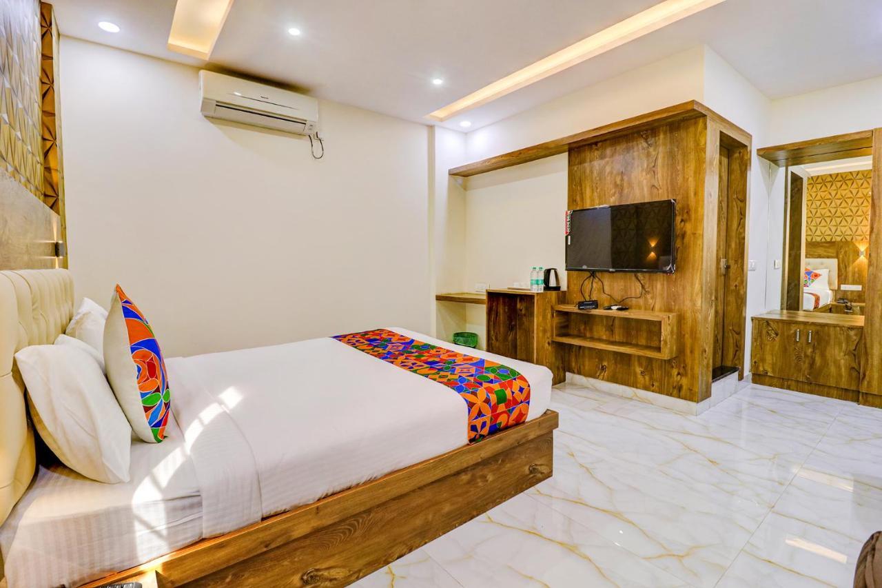 Fabhotel Sa-Vista Inn Yelahanka Экстерьер фото